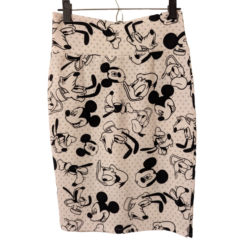 EUC Disney Size Small LuLaRoe Cassie Pencil Skirt